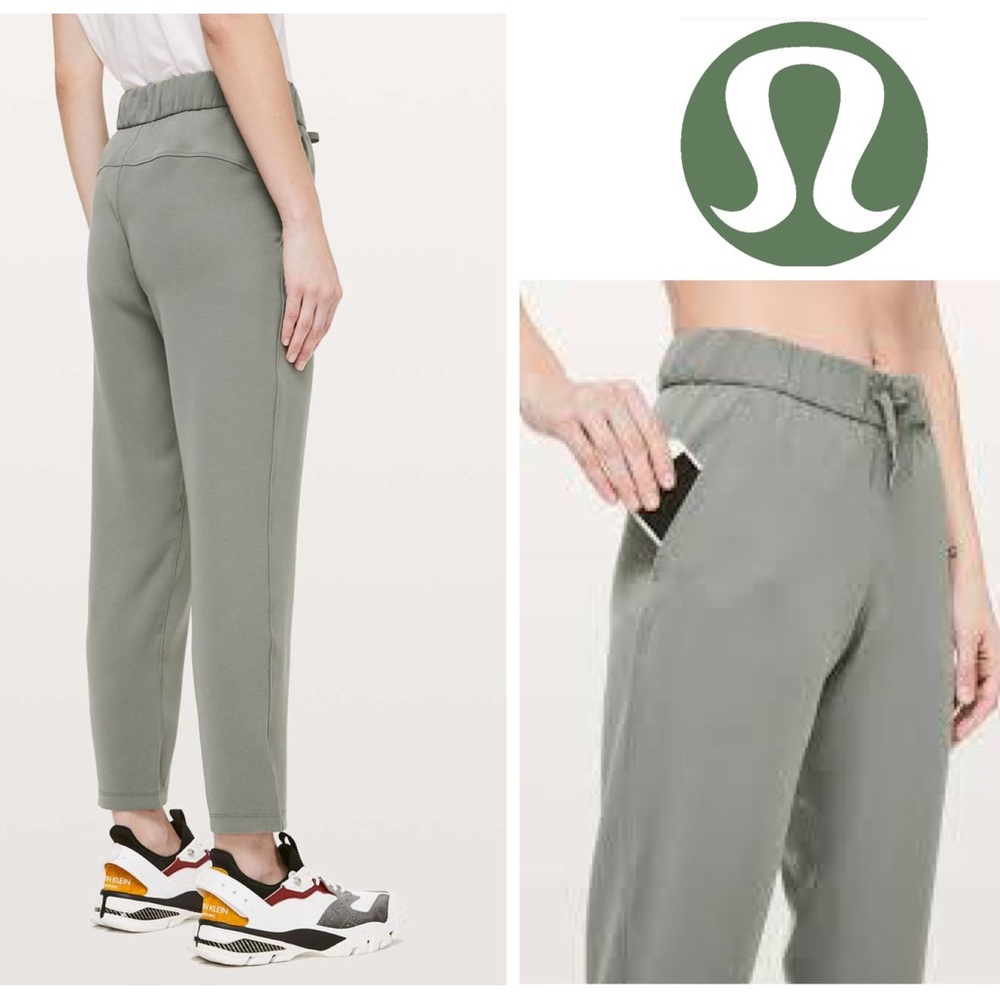 NWOT Lululemon On the Fly 7/8 Pant (Woven) in the Grey Sage